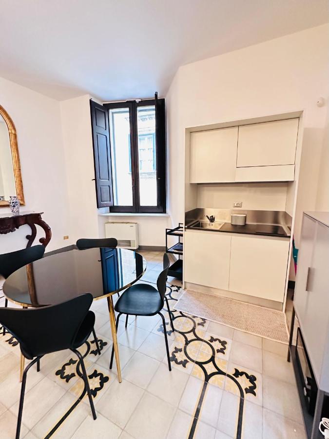 Elegante Appartamento Nel Cuore Del Barocco Lecce Exterior photo
