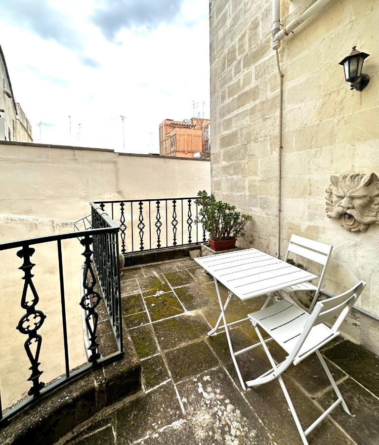 Elegante Appartamento Nel Cuore Del Barocco Lecce Exterior photo